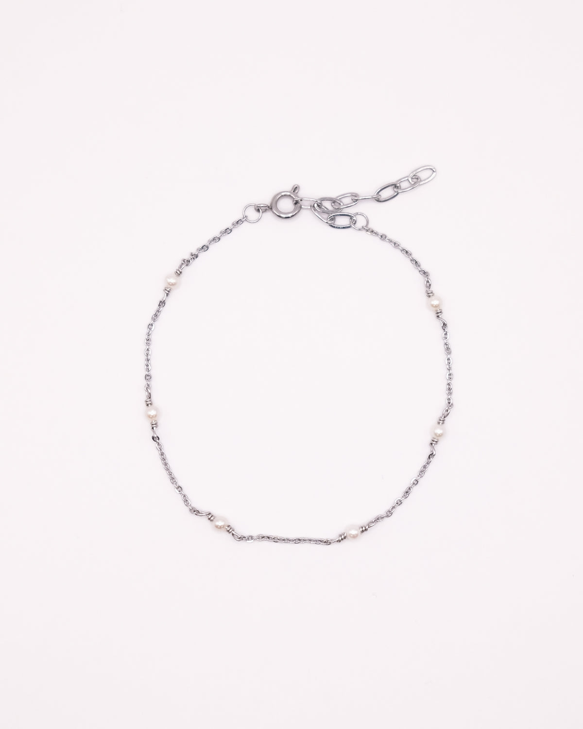 Bracelet Sissy argenté avec chaîne fine et perles de culture