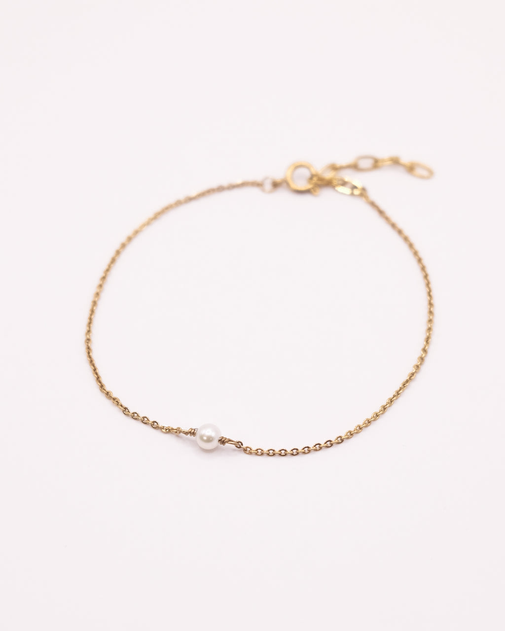 Bracelet Lisa doré avec chaîne fine et perle de culture