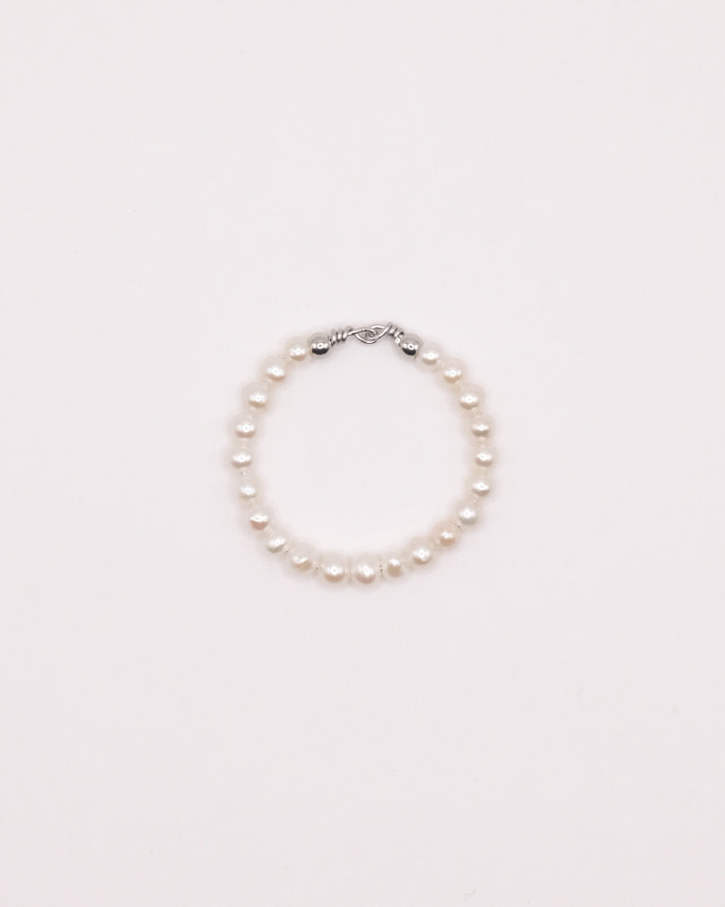 Bague Zoë argentée en perles de culture