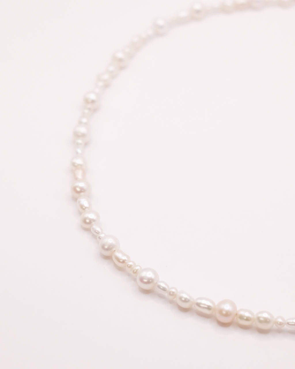 Collier Mimi ras de cou en perles de culture irrégulières