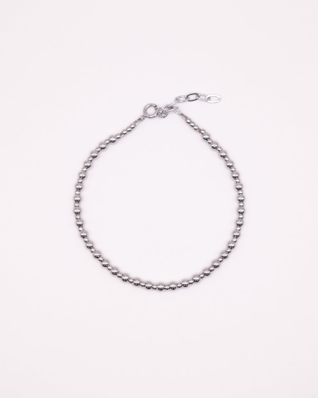 Bracelet Gigi argenté en perles d’acier inoxydable irrégulières