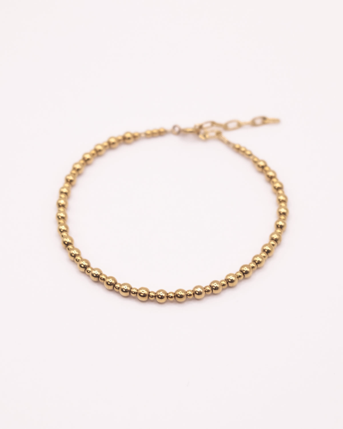Bracelet Gigi doré en perles d’acier inoxydable irrégulières