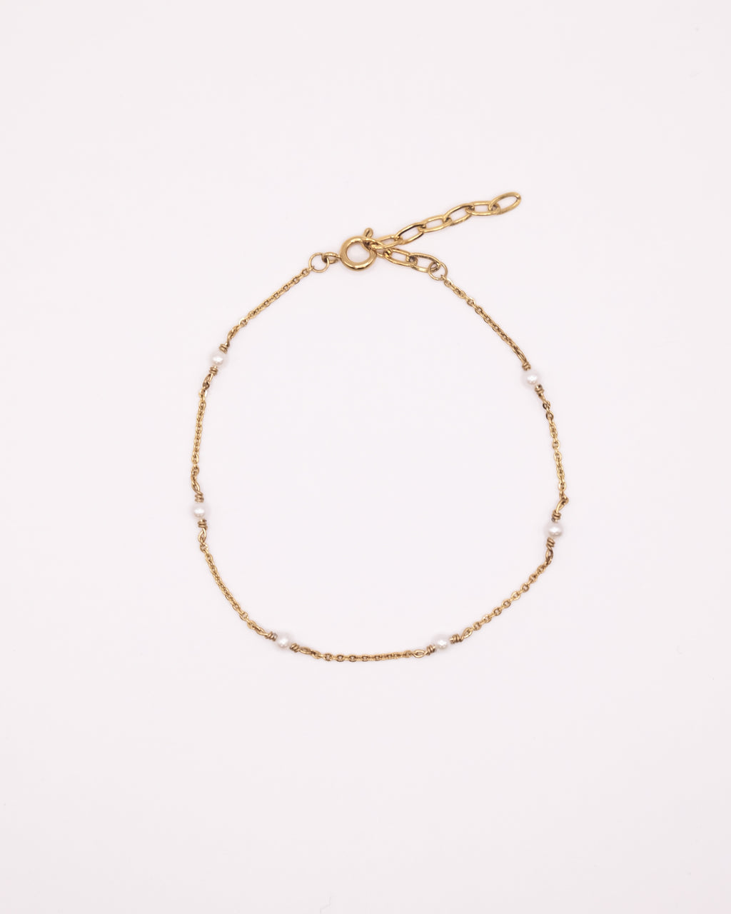 Bracelet Sissy doré avec chaîne fine et perles de culture