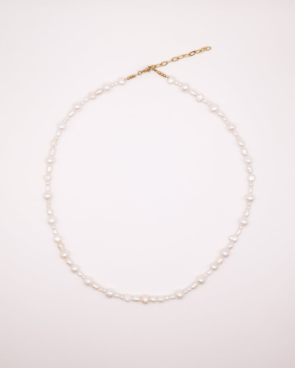 Collier Mimi ras de cou en perles de culture irrégulières