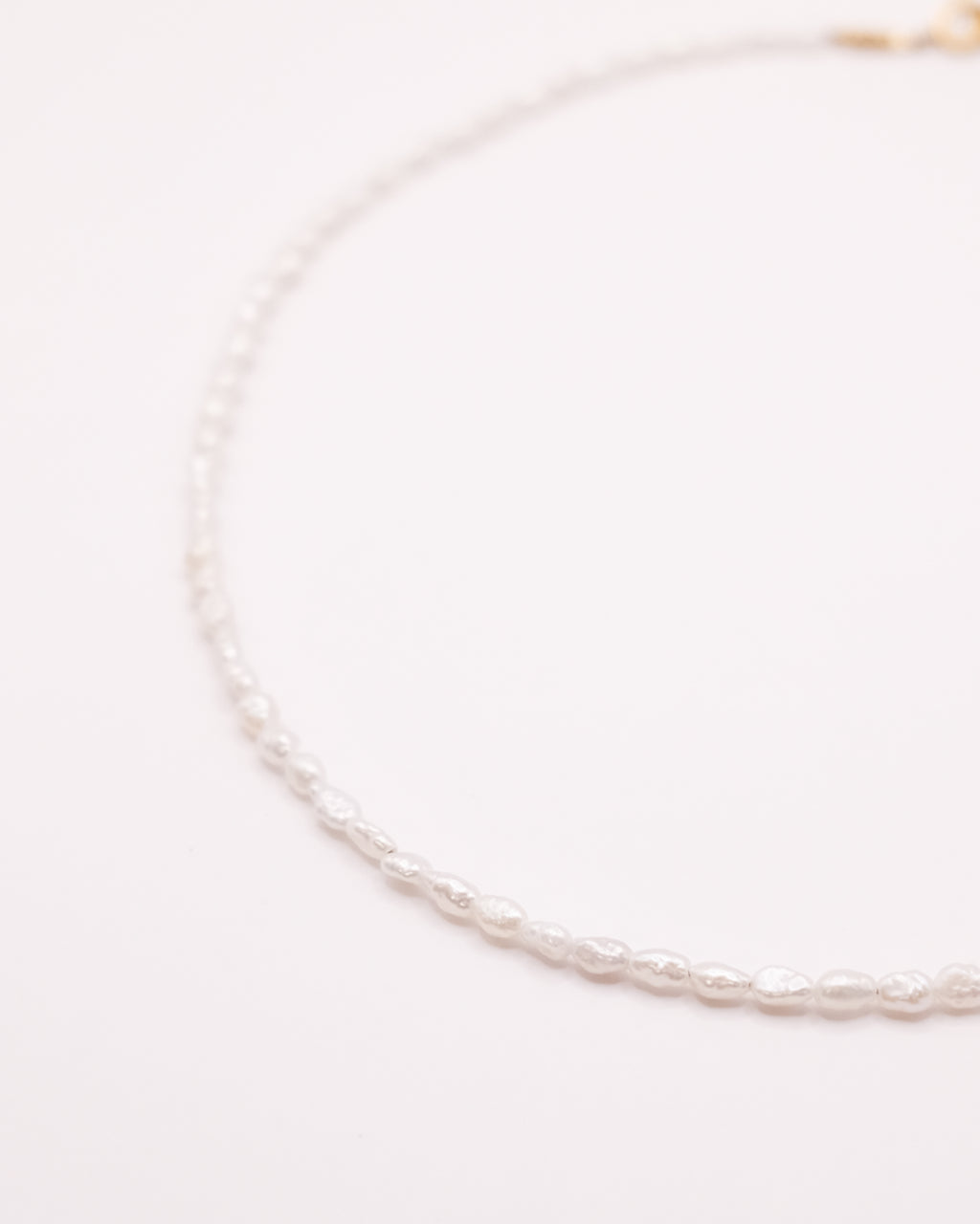 Collier Judith ras de cou en perles de culture grain de riz pépites